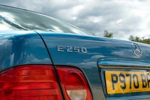 1997 Mercedes-Benz E250 D Elegance En venta (imagen 103 de 158)