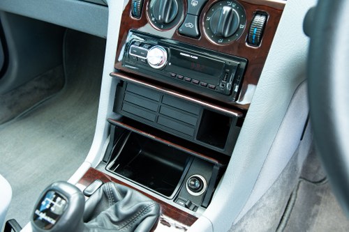 1997 Mercedes-Benz E250 D Elegance En venta (imagen 44 de 158)