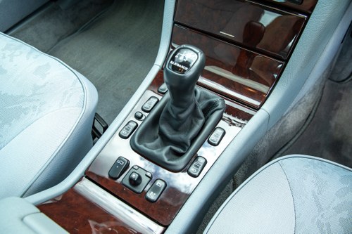 1997 Mercedes-Benz E250 D Elegance En venta (imagen 48 de 158)