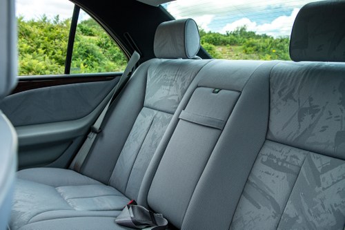 1997 Mercedes-Benz E250 D Elegance En venta (imagen 71 de 158)