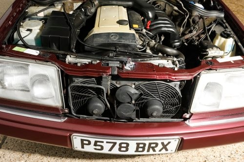 NO RESERVE - 1996 Mercedes-Benz E280 (S124) En venta (imagen 138 de 180)