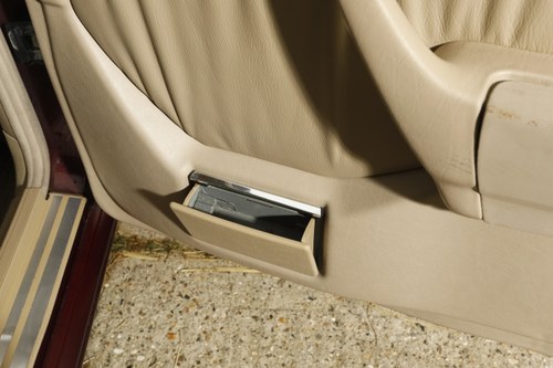 NO RESERVE - 1996 Mercedes-Benz E280 (S124) En venta (imagen 45 de 180)