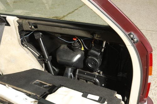 NO RESERVE - 1996 Mercedes-Benz E280 (S124) En venta (imagen 101 de 180)