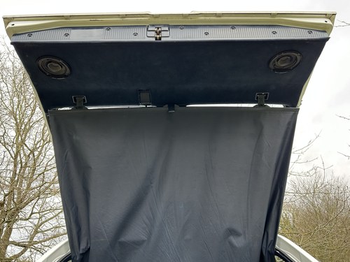 NO RESERVE - 1995 Mercedes-Benz E300D Estate In vendita (immagine 111 di 271)