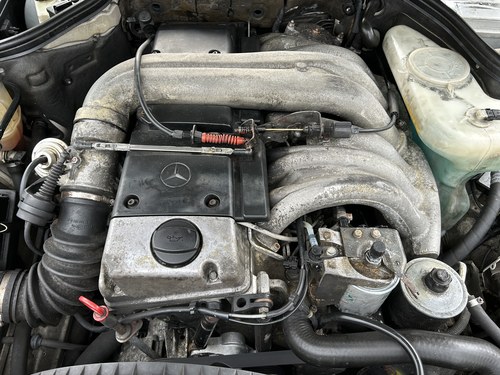 NO RESERVE - 1995 Mercedes-Benz E300D Estate In vendita (immagine 232 di 271)