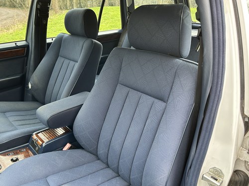 NO RESERVE - 1995 Mercedes-Benz E300D Estate In vendita (immagine 97 di 271)