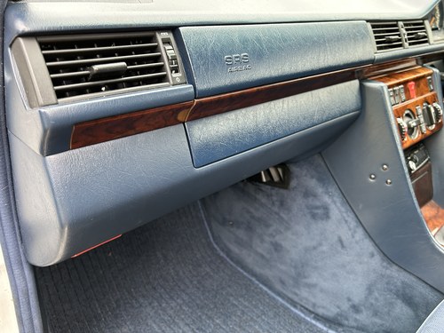 NO RESERVE - 1995 Mercedes-Benz E300D Estate In vendita (immagine 47 di 271)