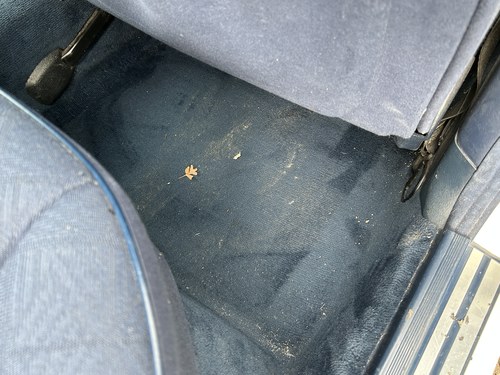 NO RESERVE - 1995 Mercedes-Benz E300D Estate Te koop (foto 66 van 271)