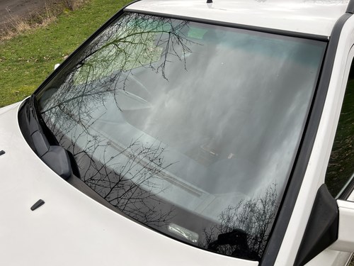 NO RESERVE - 1995 Mercedes-Benz E300D Estate Te koop (foto 204 van 271)