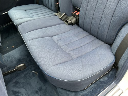 NO RESERVE - 1995 Mercedes-Benz E300D Estate In vendita (immagine 87 di 271)