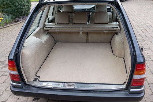 1996 Mercedes-Benz E320 Estate In vendita (immagine 104 di 169)