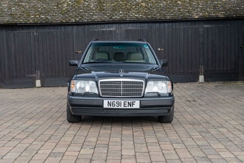 1996 Mercedes-Benz E320 Estate In vendita (immagine 2 di 169)