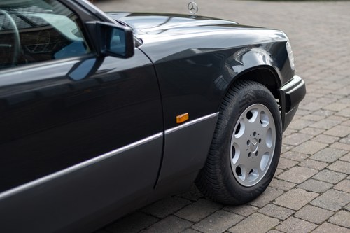 1996 Mercedes-Benz E320 Estate In vendita (immagine 112 di 169)