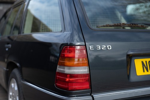 1996 Mercedes-Benz E320 Estate In vendita (immagine 127 di 169)