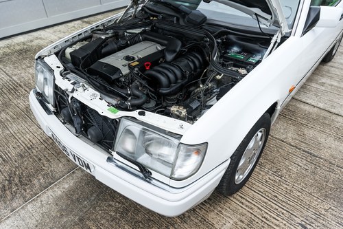 1994 Mercedes-Benz C124 E320 Cabriolet En venta (imagen 147 de 205)