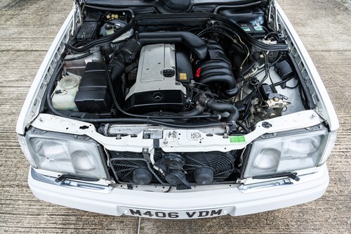 1994 Mercedes-Benz C124 E320 Cabriolet En venta (imagen 150 de 205)