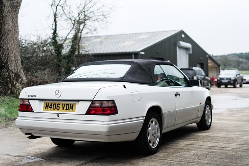 1994 Mercedes-Benz C124 E320 Cabriolet En venta (imagen 123 de 205)