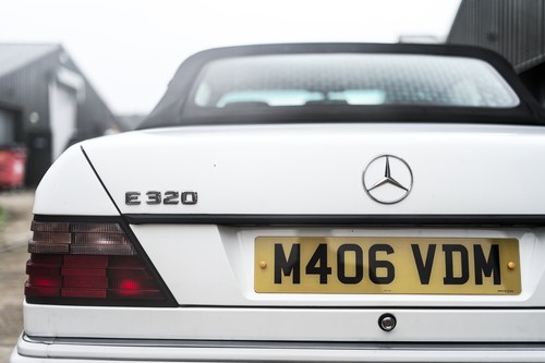 1994 Mercedes-Benz C124 E320 Cabriolet En venta (imagen 122 de 205)