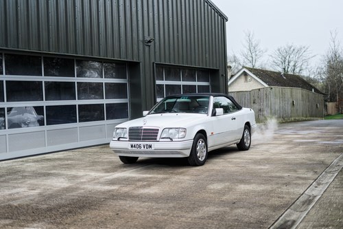 1994 Mercedes-Benz C124 E320 Cabriolet En venta (imagen 32 de 205)