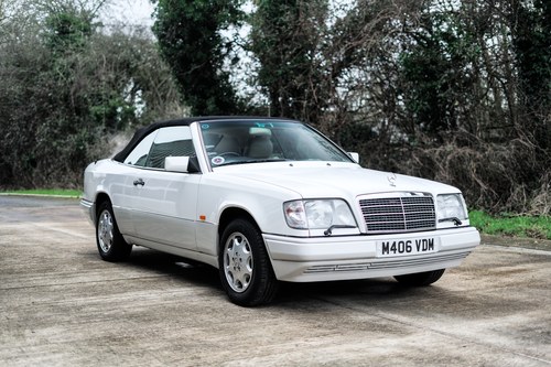 1994 Mercedes-Benz C124 E320 Cabriolet En venta (imagen 31 de 205)