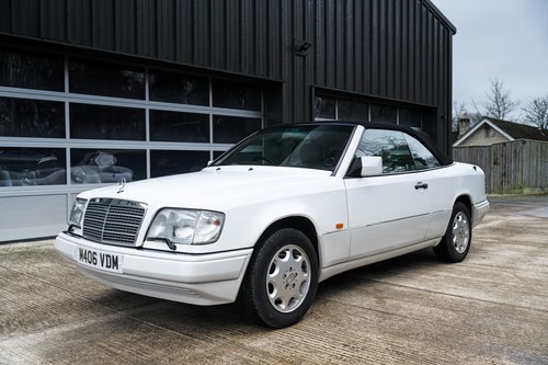 1994 Mercedes-Benz C124 E320 Cabriolet En venta (imagen 12 de 205)