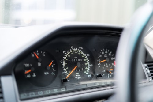 1994 Mercedes-Benz C124 E320 Cabriolet En venta (imagen 80 de 205)