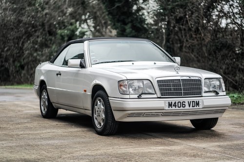 1994 Mercedes-Benz C124 E320 Cabriolet En venta (imagen 22 de 205)