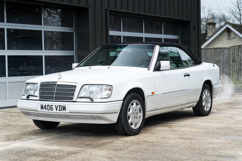 1994 Mercedes-Benz C124 E320 Cabriolet En venta (imagen 25 de 205)