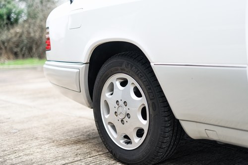 1994 Mercedes-Benz C124 E320 Cabriolet En venta (imagen 134 de 205)