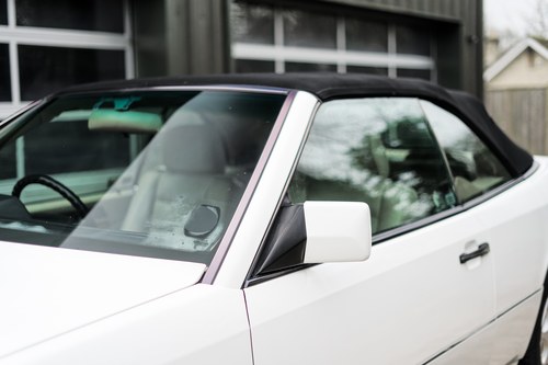 1994 Mercedes-Benz C124 E320 Cabriolet En venta (imagen 129 de 205)