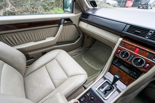 1994 Mercedes-Benz C124 E320 Cabriolet En venta (imagen 55 de 205)