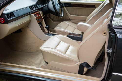 1996 Mercedes-Benz E320 Coupe Sportline Auto (W124) à vendre (picture 41 of 229)