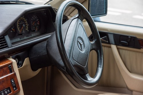 1996 Mercedes-Benz E320 Coupe Sportline Auto (W124) à vendre (picture 47 of 229)