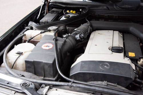 1996 Mercedes-Benz E320 Coupe Sportline Auto (W124) à vendre (picture 184 of 229)