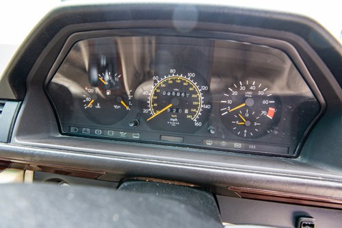 1995 Mercedes-Benz E320 Coupe zum Verkauf (Bild 33 von 148)