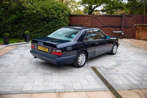 1995 Mercedes-Benz E320 Coupe zum Verkauf (Bild 14 von 186)