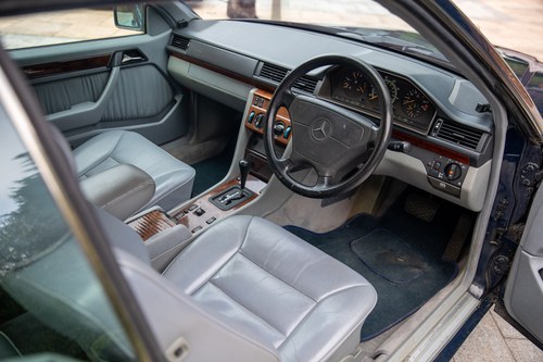 1995 Mercedes-Benz E320 Coupe zum Verkauf (Bild 29 von 186)