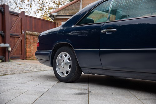1995 Mercedes-Benz E320 Coupe zum Verkauf (Bild 115 von 186)