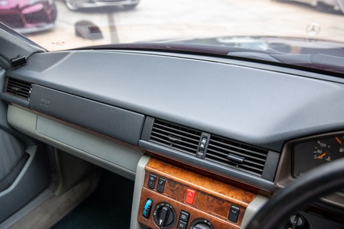 1995 Mercedes-Benz E320 Coupe zum Verkauf (Bild 50 von 186)