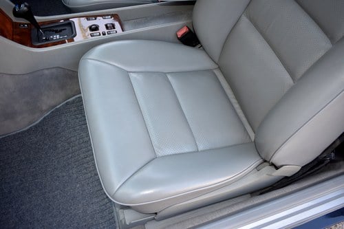 1993 Mercedes-Benz E320 Sportline Cabriolet In vendita (immagine 53 di 143)