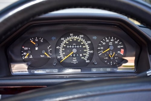 1993 Mercedes-Benz E320 Sportline Cabriolet In vendita (immagine 23 di 143)