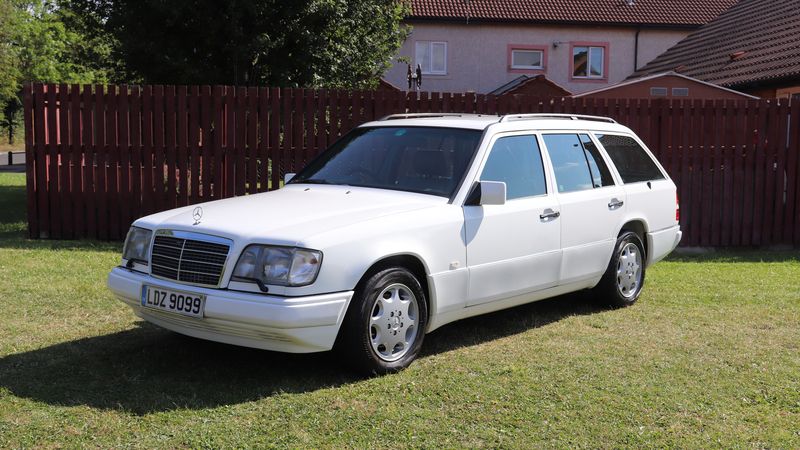 1994 Mercedes-Benz E320 For Sale (picture 1 of 129)