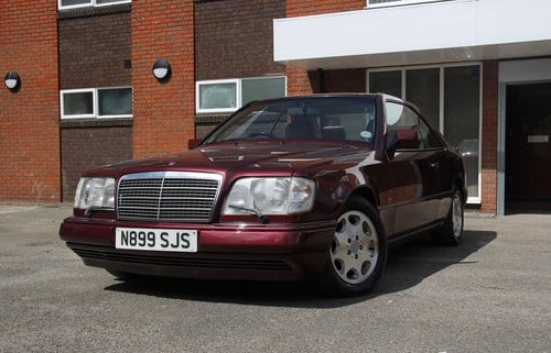 1995 Mercedes-Benz E320 (W124) For Sale (picture 4 of 166)