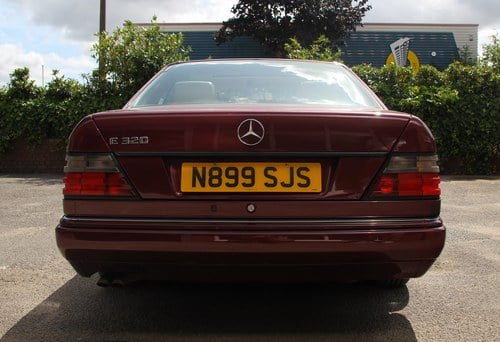 1995 Mercedes-Benz E320 (W124) For Sale (picture 10 of 166)