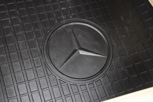 1995 Mercedes-Benz E320 (W124) For Sale (picture 50 of 166)