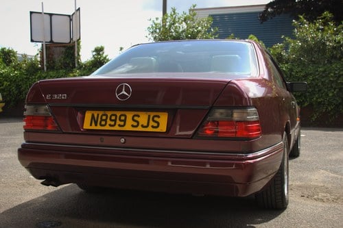 1995 Mercedes-Benz E320 (W124) For Sale (picture 9 of 166)
