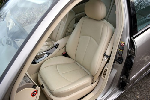 2004 Mercedes-Benz E500 Avantgarde Estate (W211) till salu (bild 53 av 165)