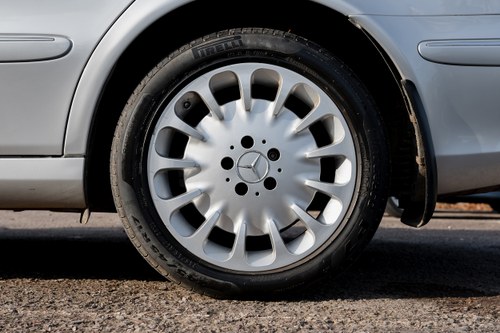 2004 Mercedes-Benz E500 Elegance (W211 series) zum Verkauf (Bild 14 von 141)