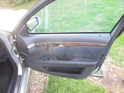 2004 Mercedes-Benz E55 AMG Estate (S211) Te koop (foto 33 van 50)