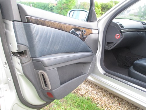 2004 Mercedes-Benz E55 AMG Estate (S211) Te koop (foto 25 van 50)